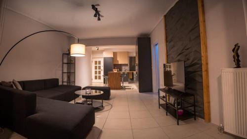 Piraeus Apartment | It is a pleasant, modern, functional house!