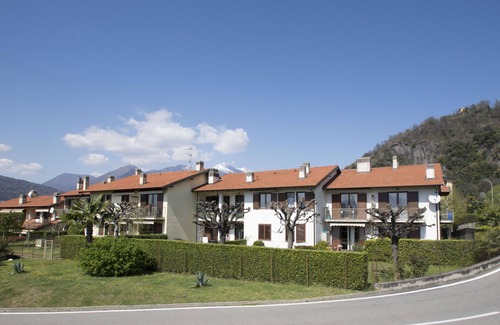 Maccagno Apartment | Jonah House