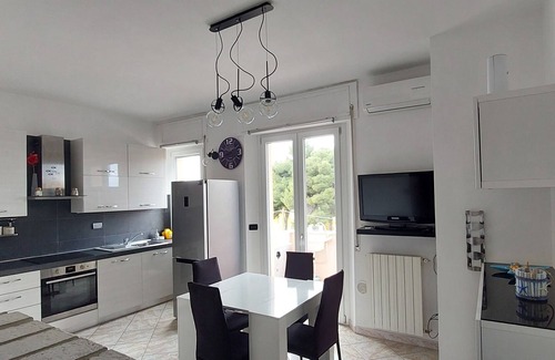 Rosignano Solvay Apartment | Small house 3 minutes from the sea