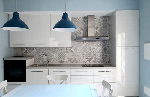 Rosignano Solvay Apartment | Apartment 'La Gabbianella Mare' with Wi-Fi and Air Conditioning