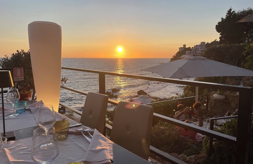Castiglioncello House | Beach house in Tuscany, right on the seaside