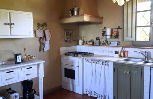 Montalcino Villa | Pasqui Villas: Il Tribbio private villa 1km to a village pool,view ,WiFi