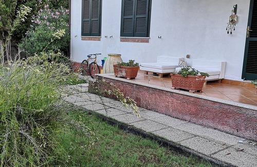 Santa Margherita di Pula Villa | Detached villa with garden and pine forest 300 m. from the sea
