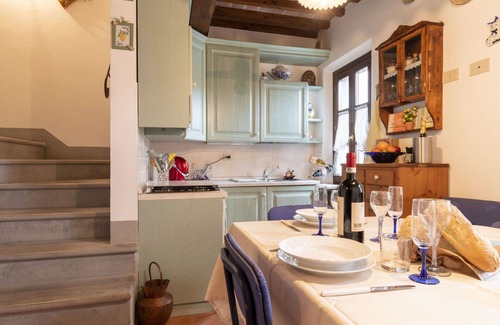 Cascine-La Croce Apartment | Italian Experience - Il Borgo Apartment