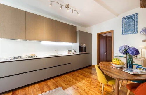 Lesa Apartment | Italian Lakes 2 bedroom Apartment with fresco