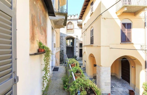Lesa Apartment | Italian Lakes 2 bedroom Apartment with fresco