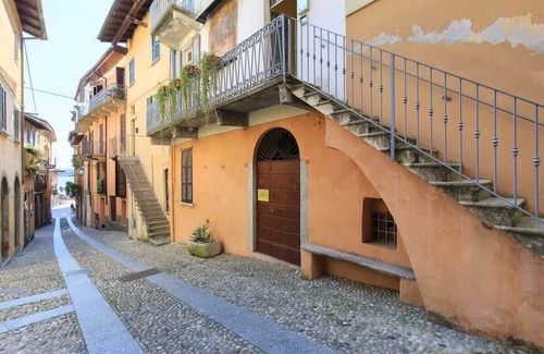 Lesa Apartment | Italian Lakes 2 bedroom Apartment with fresco