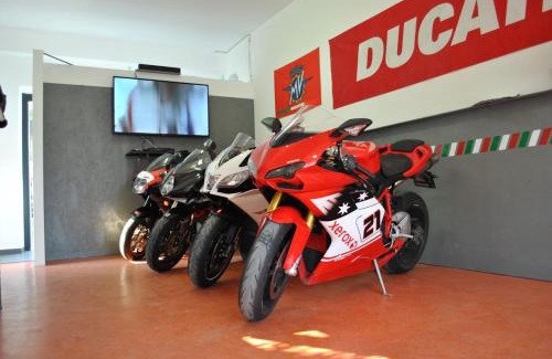 Millesimo Bed & Breakfast | Italian Piston House Sport Moto Rent