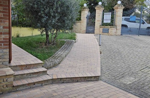 Loro Piceno Villa | Italian villa with swimming pool, 5 minutes to the town