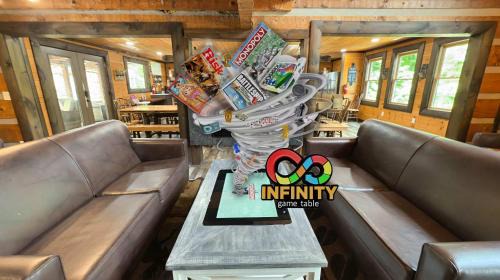 Pigeon Forge House | Its Got it All Yall - Pool, Theater, Arcade, Fire Place, Firepit, Hot Tub