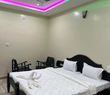 Mahadevpet Hotel | Itsy Hotels Hill Town, 500 Mtrs From Madikeri Fort