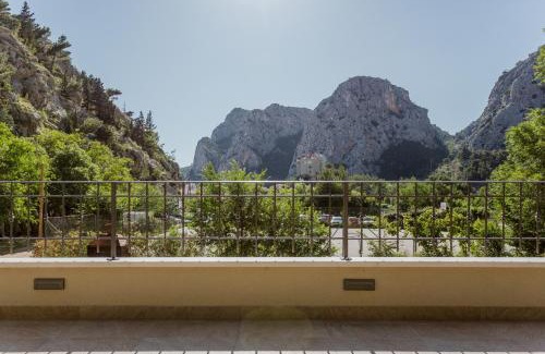 Borak Apartment | Ivino
