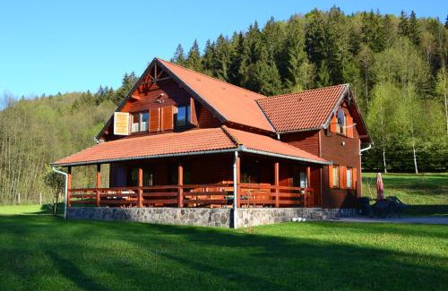 Izvoare House | Ivola Vendégház