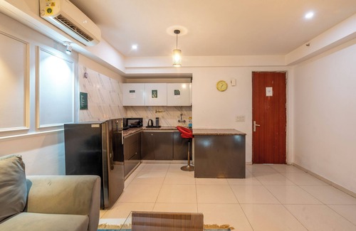 Noida Apartment | Ivory by Grehstay 1BHK Apartment