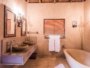 Pilanesberg National Park Cabin | Ivory Tree Game Lodge