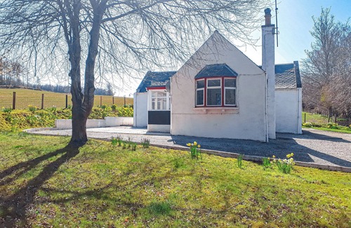 Turriff Cottage | Ivy Cottage is located in the beautiful surroundings of the Mountblairy Estate.