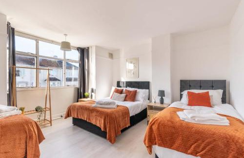 Filton House | Ivy House - 3 Bedroom House - Contractor Stay