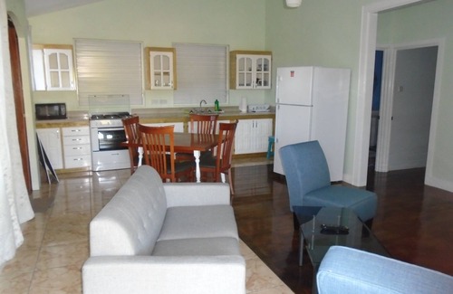 Mount Pleasant Bay House | Ixora Garden Apartments