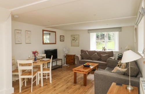 Ottery St Mary House | Ixworth Cottage