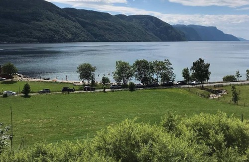 Hjelmeland House | Jøsenfjordvegen 573