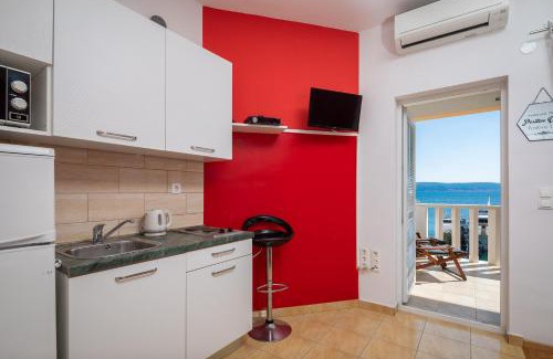 Jesenice Apartment | J.B. Beachfront Suites