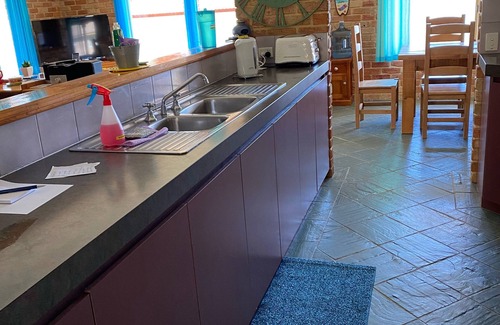 Jurien Bay House | J Bay Getaway - Stones Throw From Beach