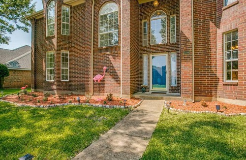 Allen Villa | J&C CLUB Luxury themes style ALLEN&PLANO#5BR3Bath#King Beds#close to everything