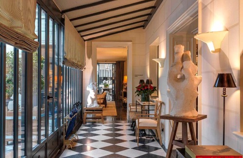 Quartier des Invalides Hotel | J.K. Place Paris