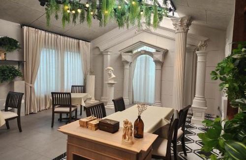 Chan Kasem Hotel | J PLACE HOTEL