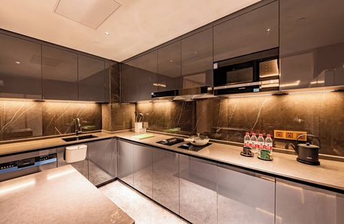 Yuexiu Hotel | J Residence