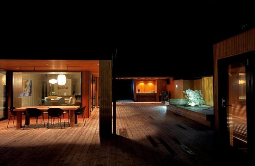 Hou House | "Jaane" - from the sea by Interhome
