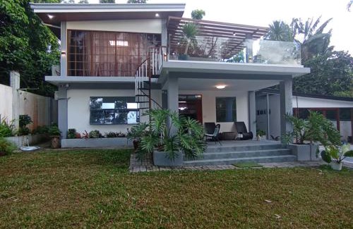 Canlubang House | Jachim and Boaz FarmVille Staycation