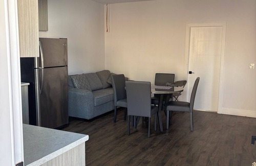 Okanagan-Similkameen Other | Jacks cherry Orchard Suites -