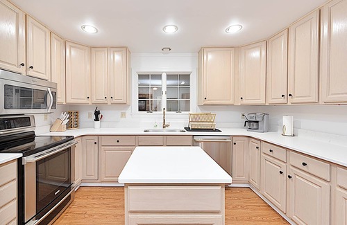 Covington House | Jackson River Estate Main House Pool, Riverfront, sleeps 15