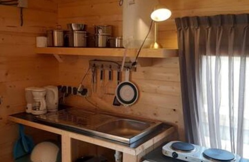 Municipality of Waadhoeke Cottage | Jacuzzi, Cows, Dairyfarm, Relaxing, Sleeping