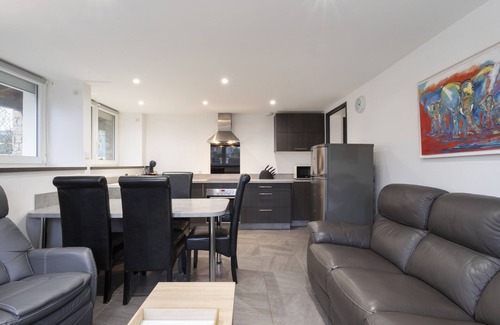 Vittel Apartment | Jade: Charming 2-bedroom apartment on the ground floor of a fully renovated residence