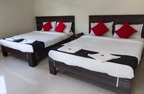 Dapoli Camp Hotel | Jagdish Deluxe Hotel