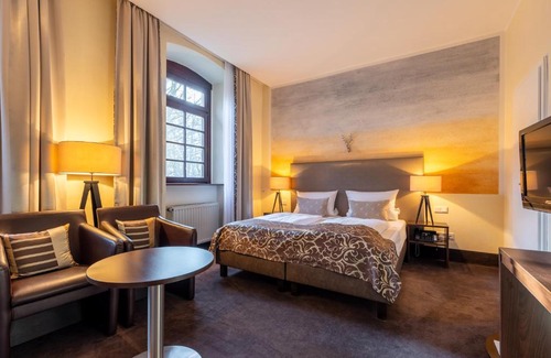 Ruedesheim am Rhein Hotel | Jagdschloss Hotel Niederwald