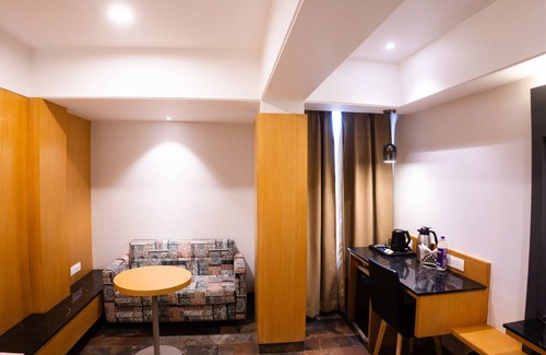 Maharana Pratap Nagar Hotel | Jain's Hotel Rajhans