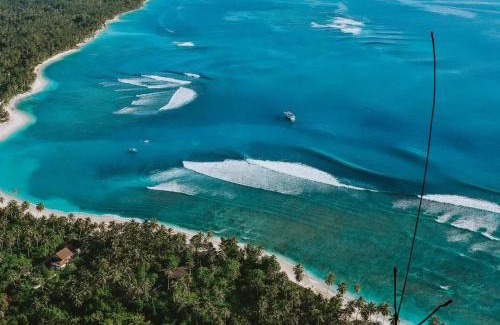 Katiet House | Jala Villas Lances Right HTs Mentawai