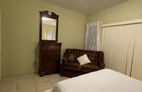 Estate Santa Maria Apartment | Jalen Quiet Place