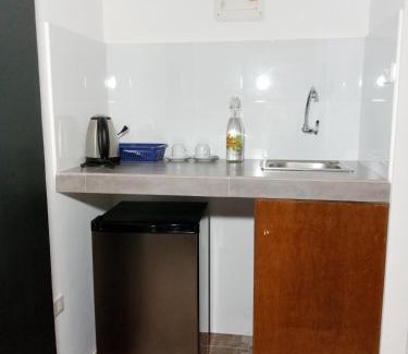 Puerto Galera Apartment | Jalyn's Resort Sabang
