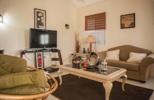 Molynes Gardens House | Jamaica Shades @ Cool Shades