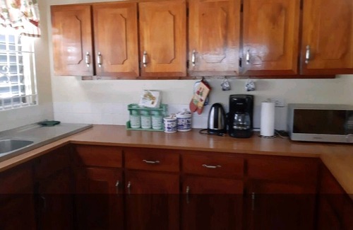 Runaway Bay House | Jamaican Villa. Gated driveway. Total privacy for1 to 8 guest. Beach 1 mile.