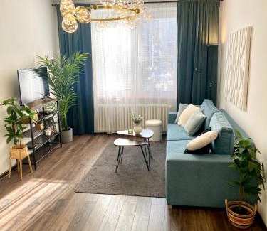 Nivy Apartment | James Dean apartment - next to Nivy Bus station & Mall (Free parking on the weekend)