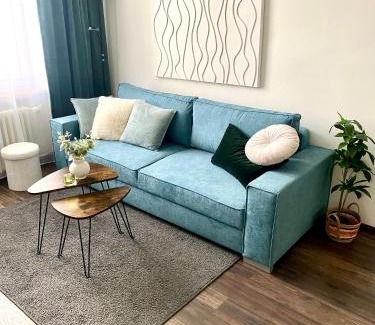 Nivy Apartment | James Dean apartment - next to Nivy Bus station & Mall (Free parking on the weekend)
