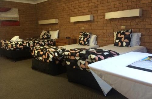 South Toowoomba Hotel | James Street Motor Inn