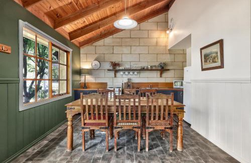 Jamieson House | Jamieson Cottage 1 - By the River