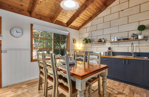 Jamieson Cottage | Jamieson Cottages - Cottage 3 - Sleeps 4
