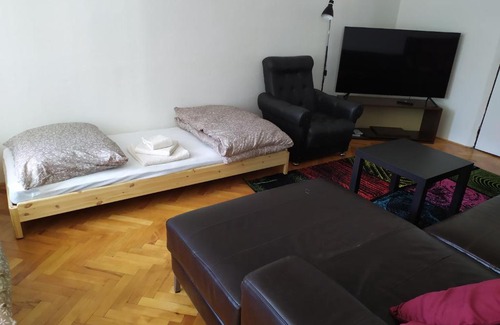 Martin Apartment | Jane's City-center Apartment
